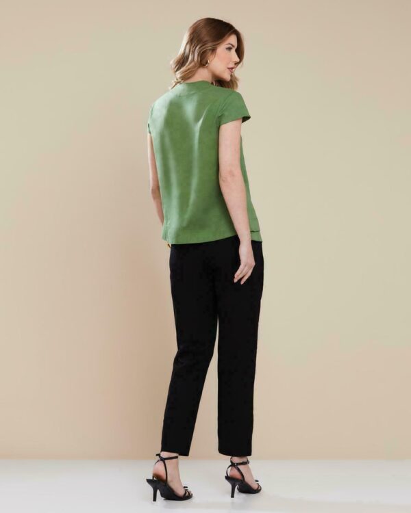 Blusa com botões frontais - Imagem 3